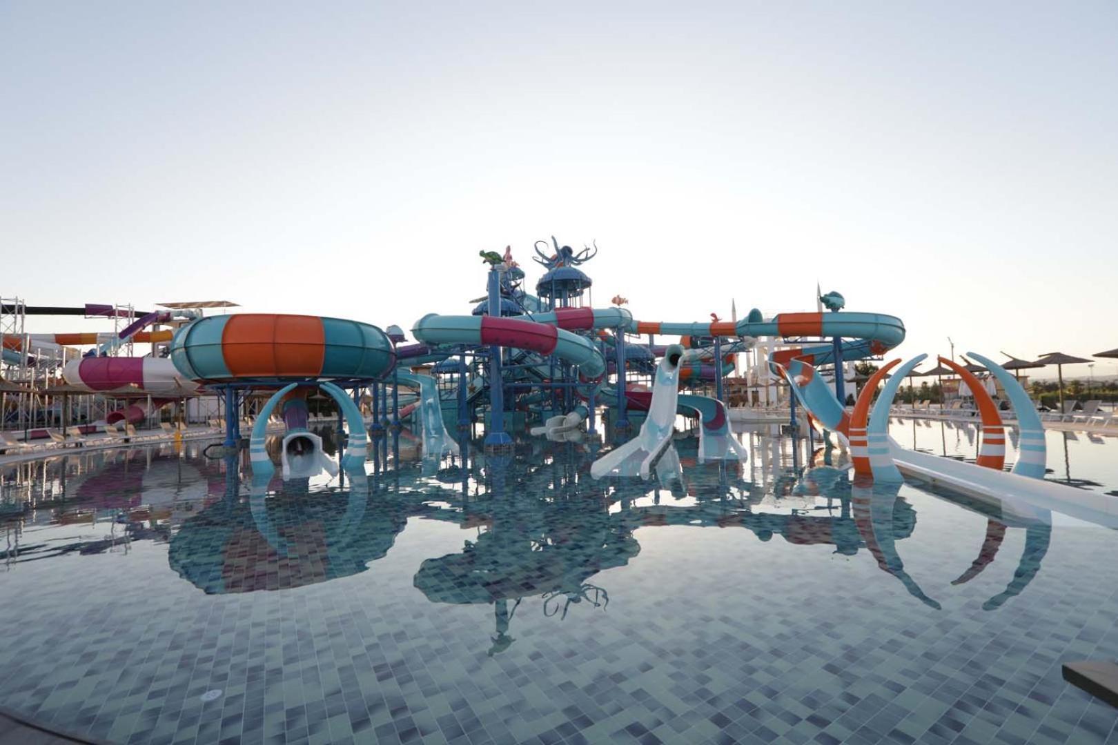 Hotel Dream Water World Side Exterior foto