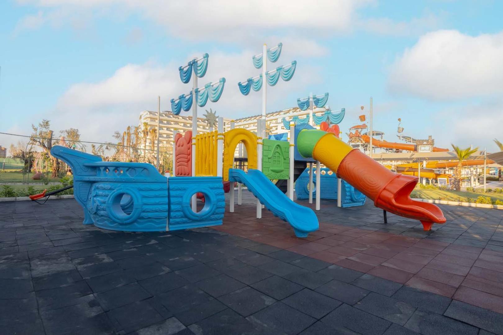 Hotel Dream Water World Side Exterior foto